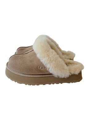 UGG Disquette Cozy Shearling Slip-On Clog - in Sand
